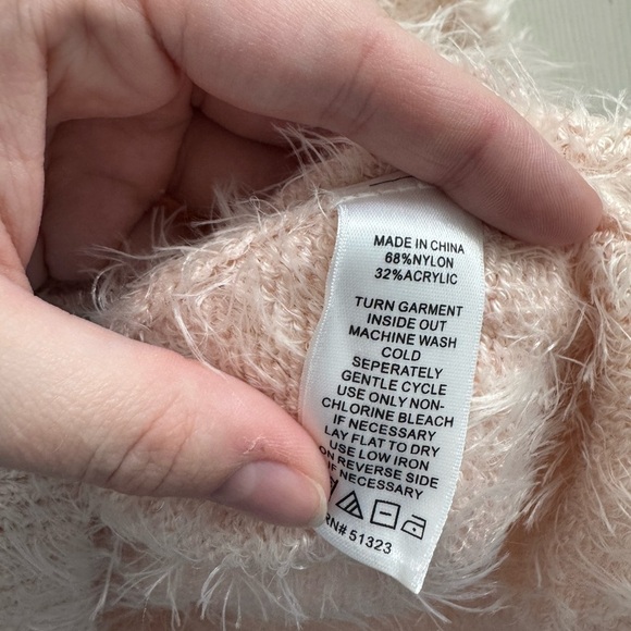 Cozy Two-Tone Sweater - White and Pink - Picture 4 of 5